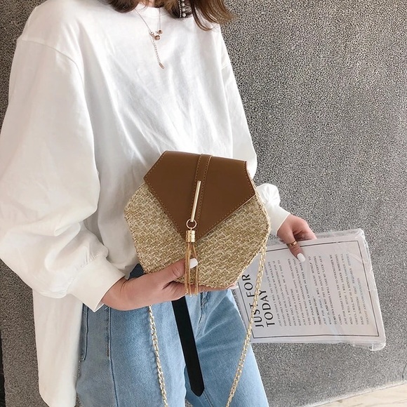 TheBoldBohemian Handbags - NEW Boho Tassel Straw Leather Crossbody Bag Purse
